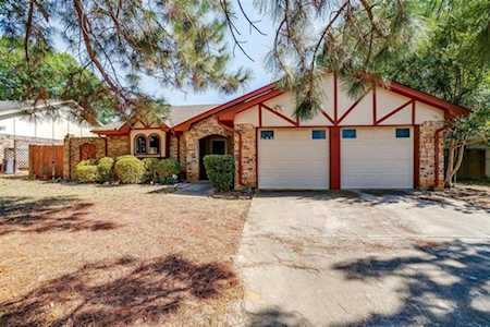 700 Huntwich Drive Bedford, TX 76021
