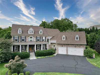 6022 Patrick Ln Coopersburg, PA 18036