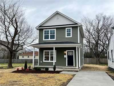 328 Culloden St Suffolk, VA 23434