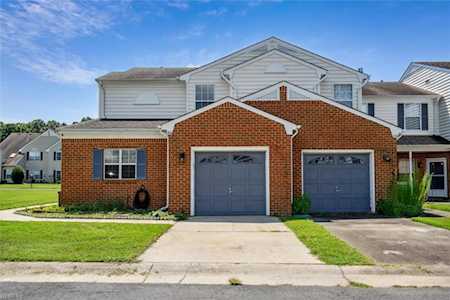 206 Chadwick Ct Yorktown, VA 23693