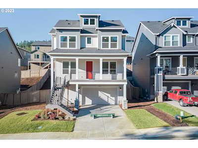 15431 SE Woodcraft LN #102 Happy Valley, OR 97086