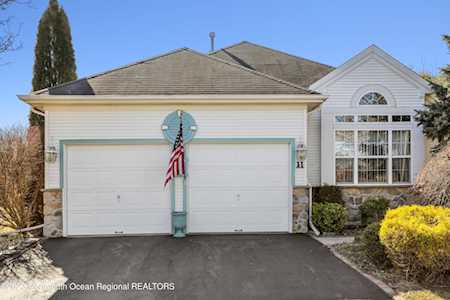 11 Edgeworth Circle Manchester, NJ 08759
