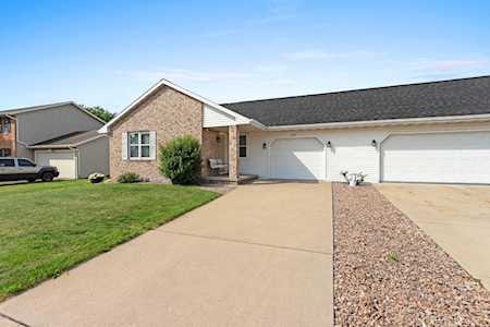 1323 Meadow View Ln De Pere, City of De Pere, WI 54115-3819