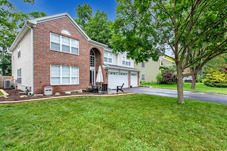 1886 S Osprey Ln Libertyville, IL 60048