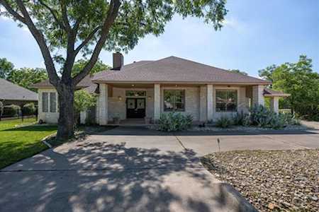 9404 Gimme Court Granbury, TX 76049