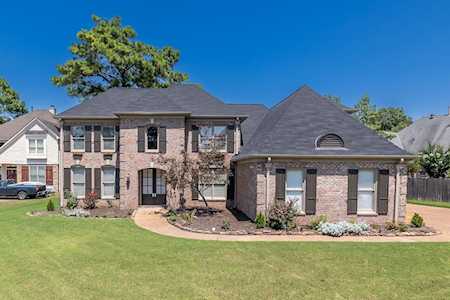 8954 River Sound Dr Cordova, TN 38016