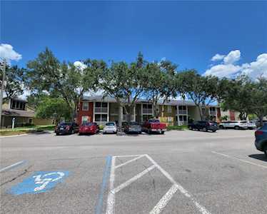214 Lake Parsons GREEN #202 Brandon, FL 33511