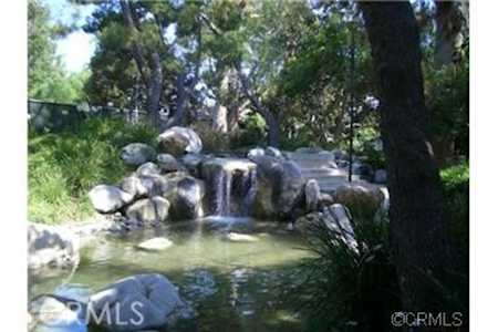 180 Streamwood Irvine, CA 92620