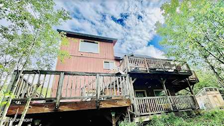 2225 S River Ln Eagle River, AK 99577