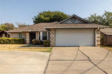 312 W Park Avenue Weatherford, TX 76086