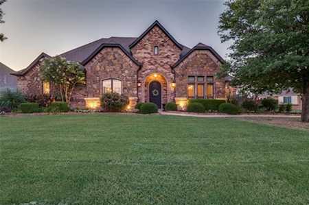 1332 Whisper Willows Drive Fort Worth, TX 76052