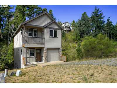 160 Breezee WAY Oceanside, OR 97134