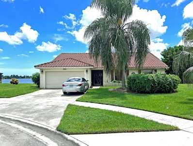 8706 White Egret Way Lake Worth, FL 33467