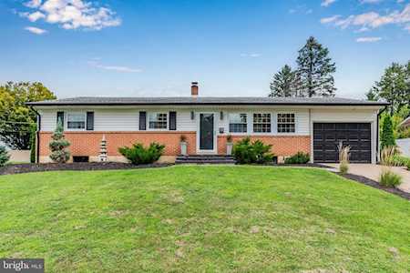 551 Old Orchard Ln Camp Hill, PA 17011