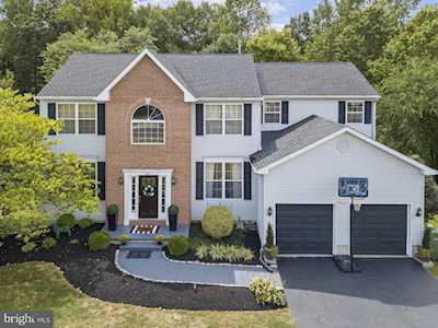 43 Lake Narraticon Drive Dr Swedesboro, NJ 08085