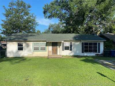 611 S Choctaw Ave Claremore, OK 74017