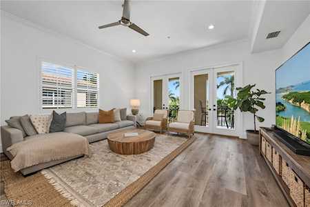 2870 Castillo Ct #103 Naples, FL 34109