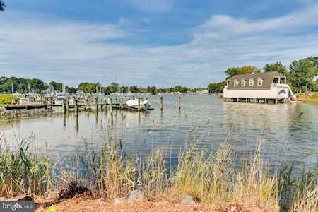 321 Oyster Bay Place #304 Solomons, MD 20688