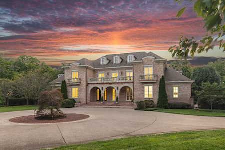 2455 Hidden River Ln Franklin, TN 37069