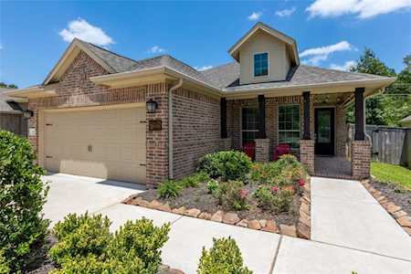 103 Arrowhead Place Montgomery, TX 77316