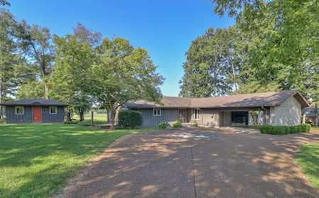 418 Riverbend Country Club Road Shelbyville, TN 37160