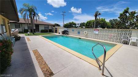1016 SE 8th St #4 Cape Coral, FL 33990