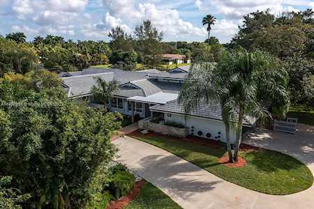 4035 NW 99th Ave Coral Springs, FL 33065