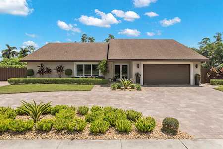 284 S Old Country Road Wellington, FL 33414