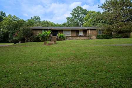 1312 Valley Trl Whites Creek, TN 37189