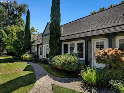 1411 SE 30th AVE #8 Portland, OR 97214