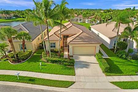 8670 Pine Cay West Palm Beach, FL 33411