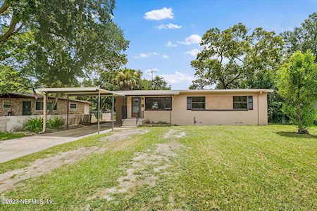 2351 Ardmore CT Jacksonville, FL 32211