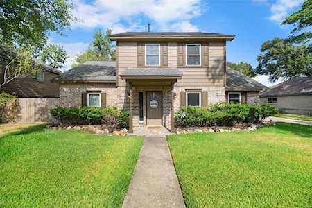 25135 Butterwick Dr Spring, TX 77389