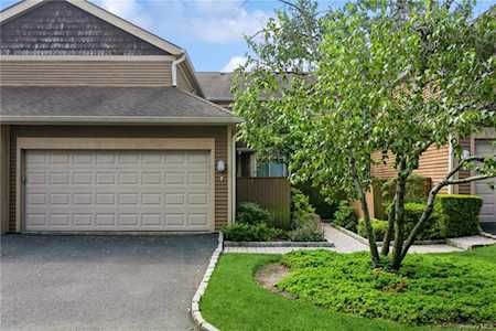 7 Indian Hill Rd New Rochelle, NY 10804