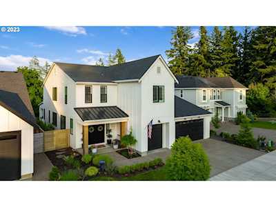 11406 SE Trustworthy PL Happy Valley, OR 97086