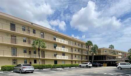 9355 SW 8th St #318 Boca Raton, FL 33428