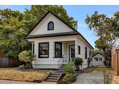 3722 SE Stephens ST Portland, OR 97214