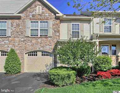 473 Nursery Dr N Mechanicsburg, PA 17055