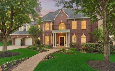 24722 Creekview Dr Spring, TX 77389