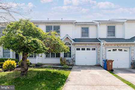 32 Shady Brooke Ln Swedesboro, NJ 08085