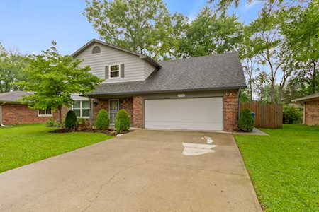 2716 N Saturn Dr Indianapolis, IN 46229