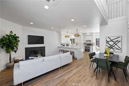285 E 16th St Costa Mesa, CA 92627