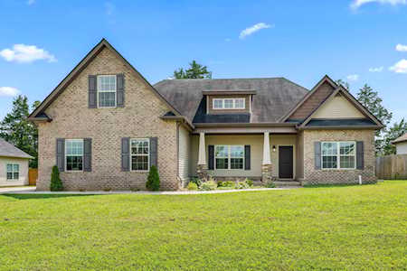 1329 Round Rock Dr Murfreesboro, TN 37128