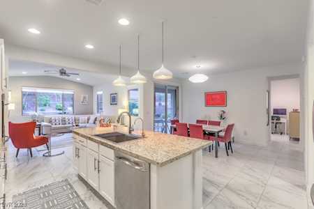 5669 Shadow Bend Dr Las Vegas, NV 89135