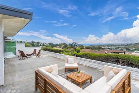 323 Calle Pueblo San Clemente, CA 92672