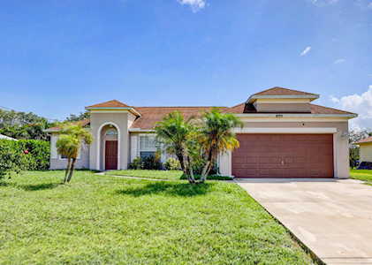 1933 SW Hampshire Lane Port St Lucie, FL 34953