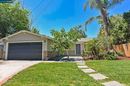 1166 Santa Lucia Dr Pleasant Hill, CA 94523