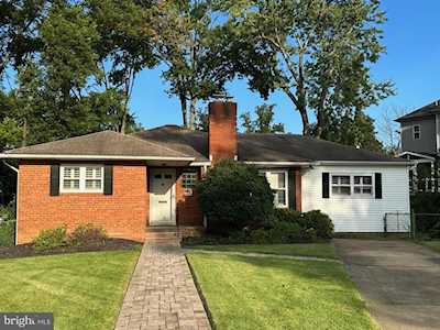 2234 Whitcomb Place Falls Church, VA 22046