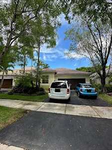 941 Bluewood Ter Weston, FL 33327