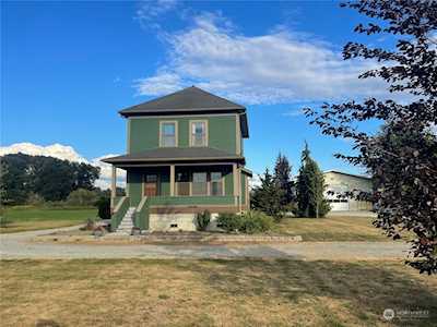 2304 Norman Rd Stanwood, WA 98292
